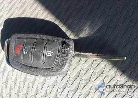 2015 Hyundai Santa Fe Sport 2.4L from USA, damaged, VIN 5XYZT3LB1FG305071